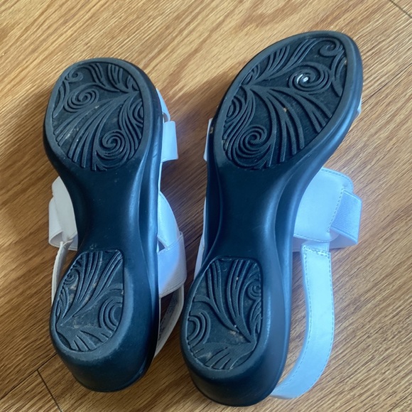 Basic Edition - Picture 4 of 4